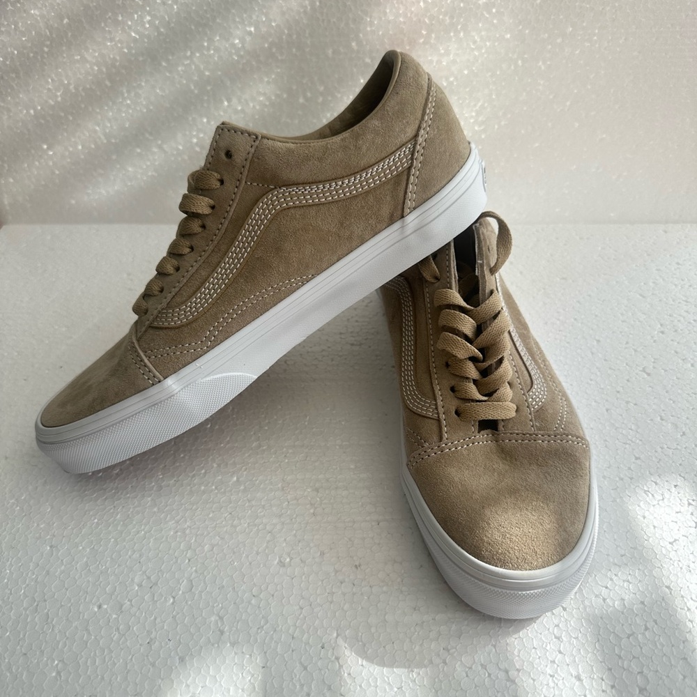 NWOT VANS Tan Suede Sneakers